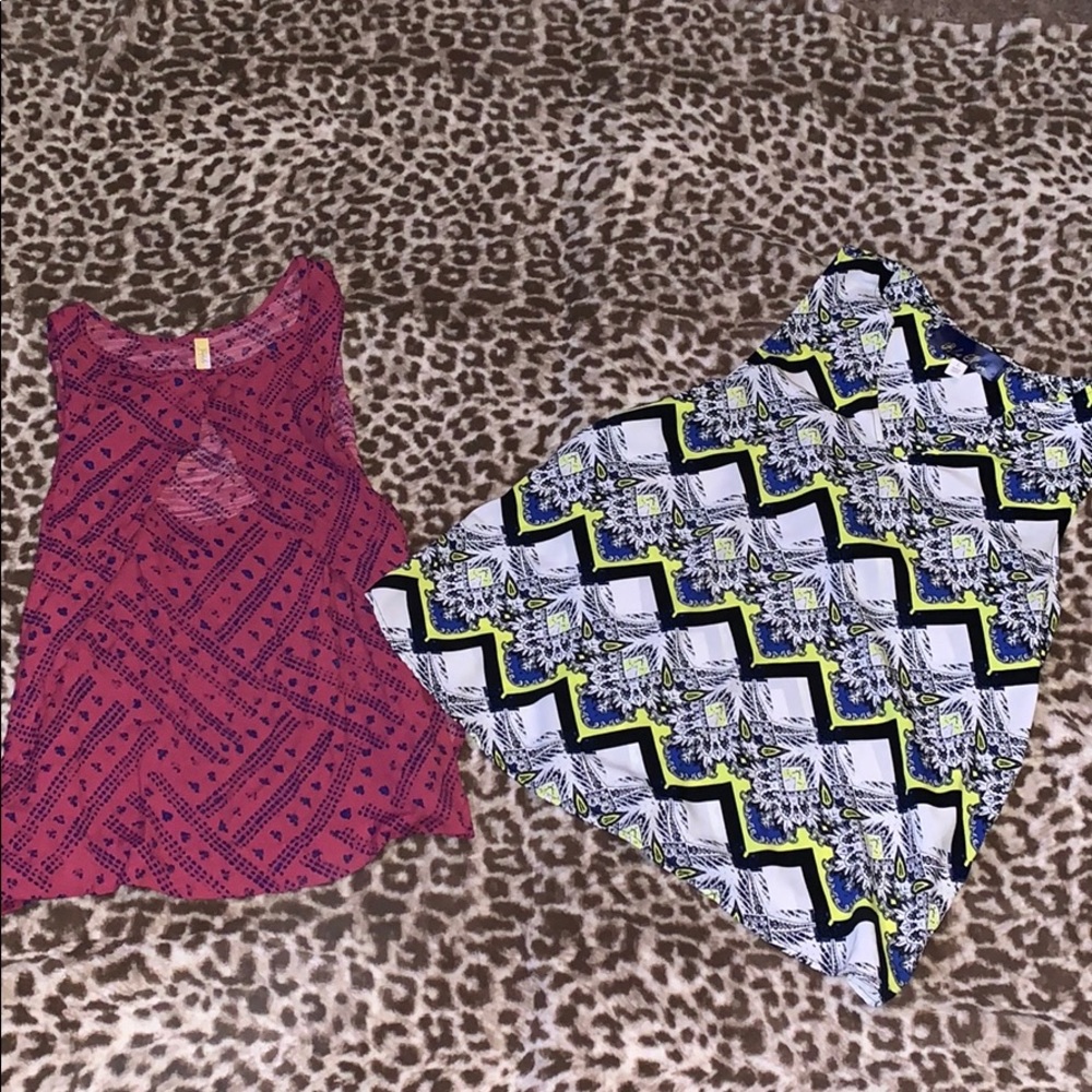 Bundle Free People & Francesca’s Tanks